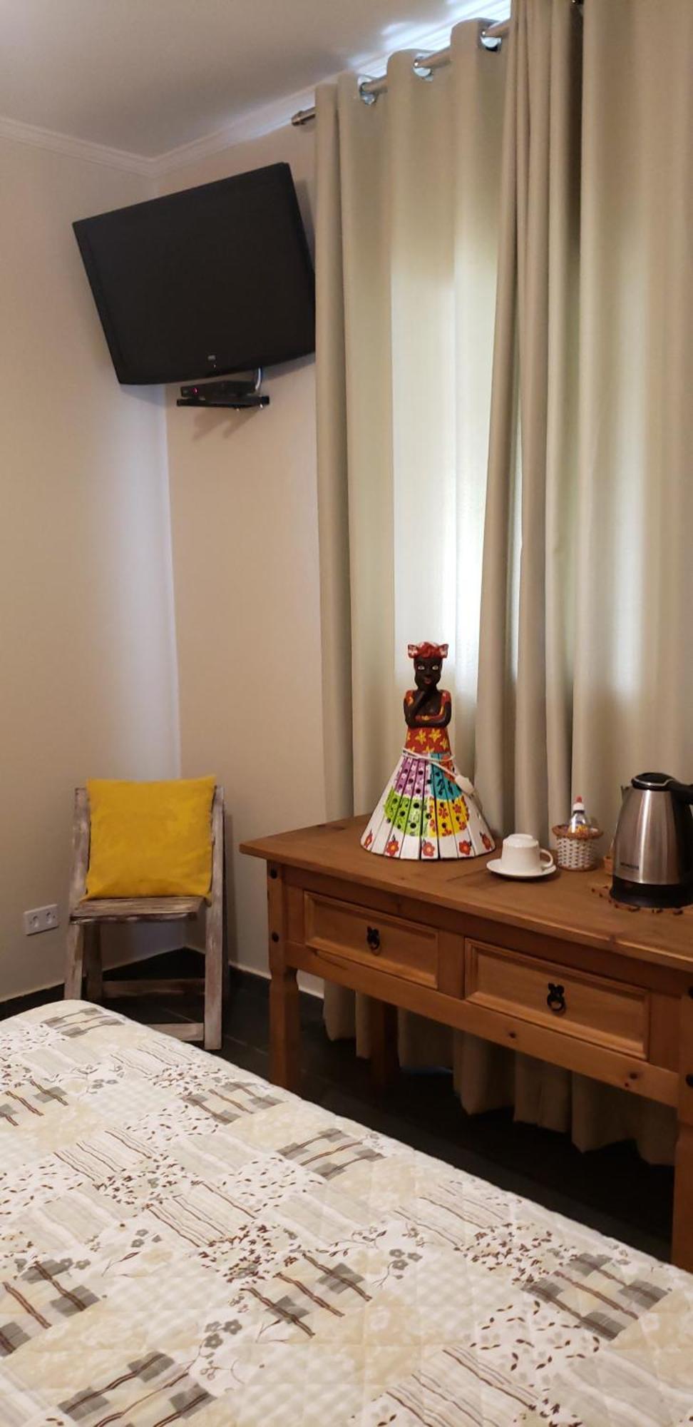 Suites Ambiente Familiar -Prox Do Thermas Águas de São Pedro Стая снимка